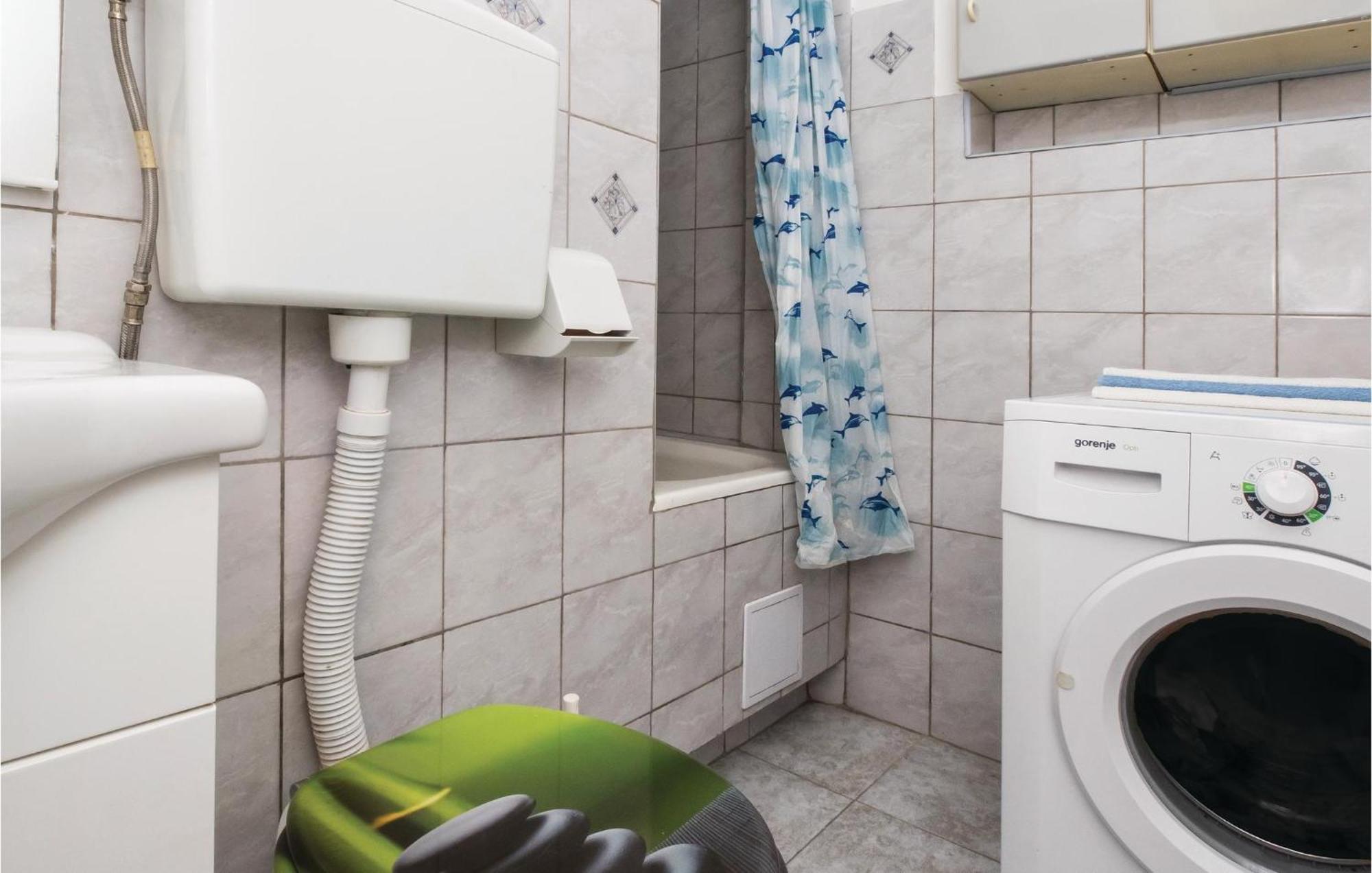 Cozy Apartment In Split With Kitchenette Buitenkant foto